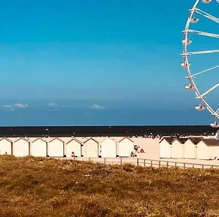 Maison De Vue Et Canal Ouistreham