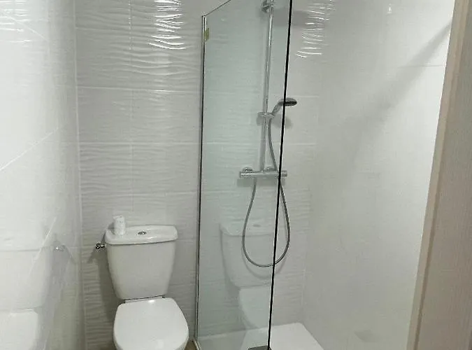 Maison De Vue Et Canal