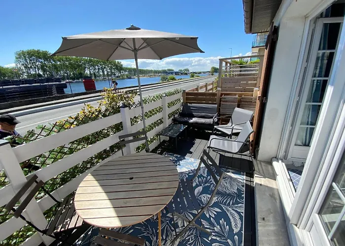 Maison De Vue Et Canal * 乌伊斯特勒昂